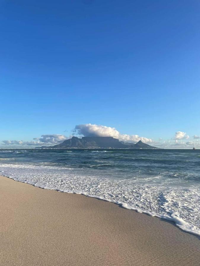 Oceanview Holiday Accommodation Bloubergstrand Bagian luar foto