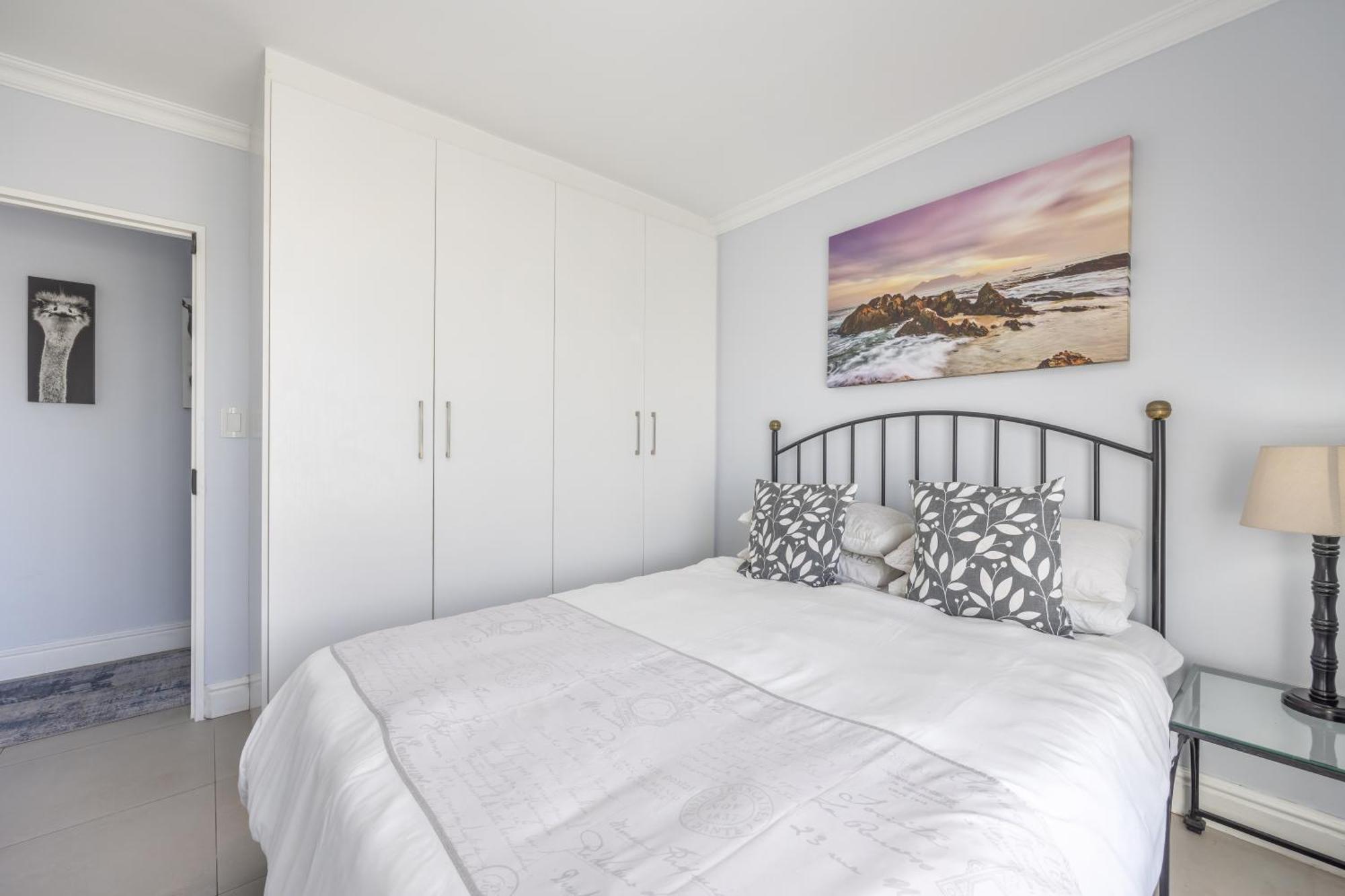 Oceanview Holiday Accommodation Bloubergstrand Bagian luar foto